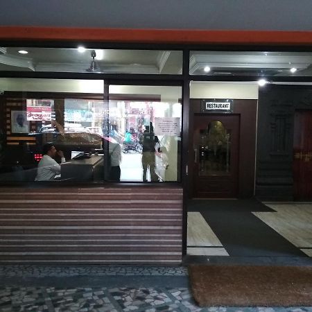Hotel Rukmini Alwaye Zewnętrze zdjęcie