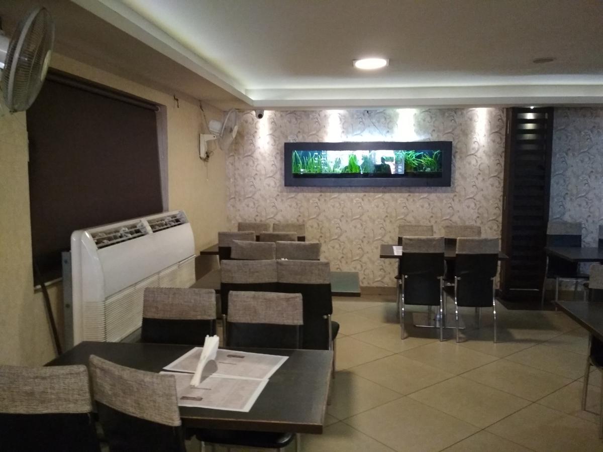 Hotel Rukmini Alwaye Zewnętrze zdjęcie