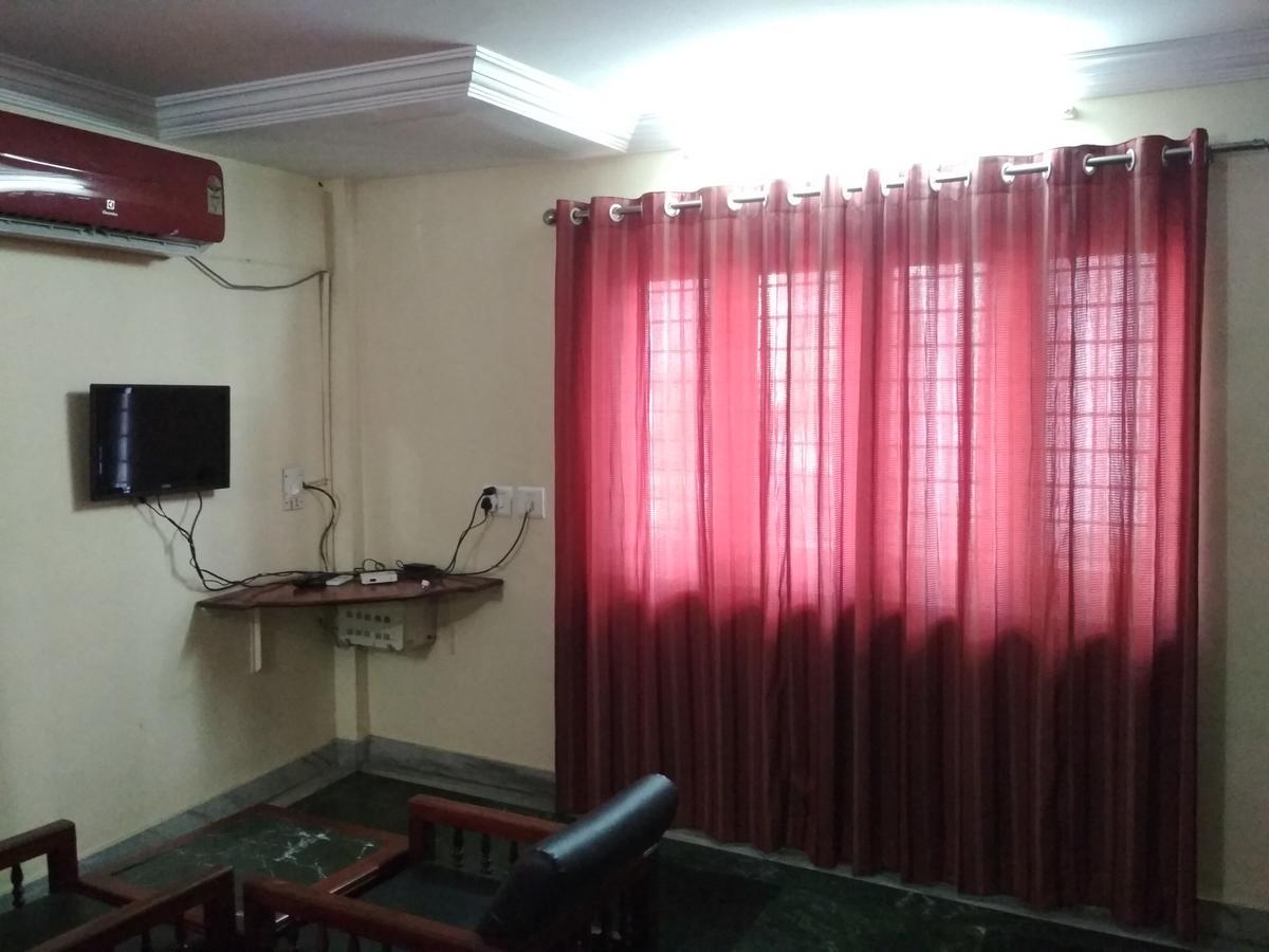 Hotel Rukmini Alwaye Zewnętrze zdjęcie