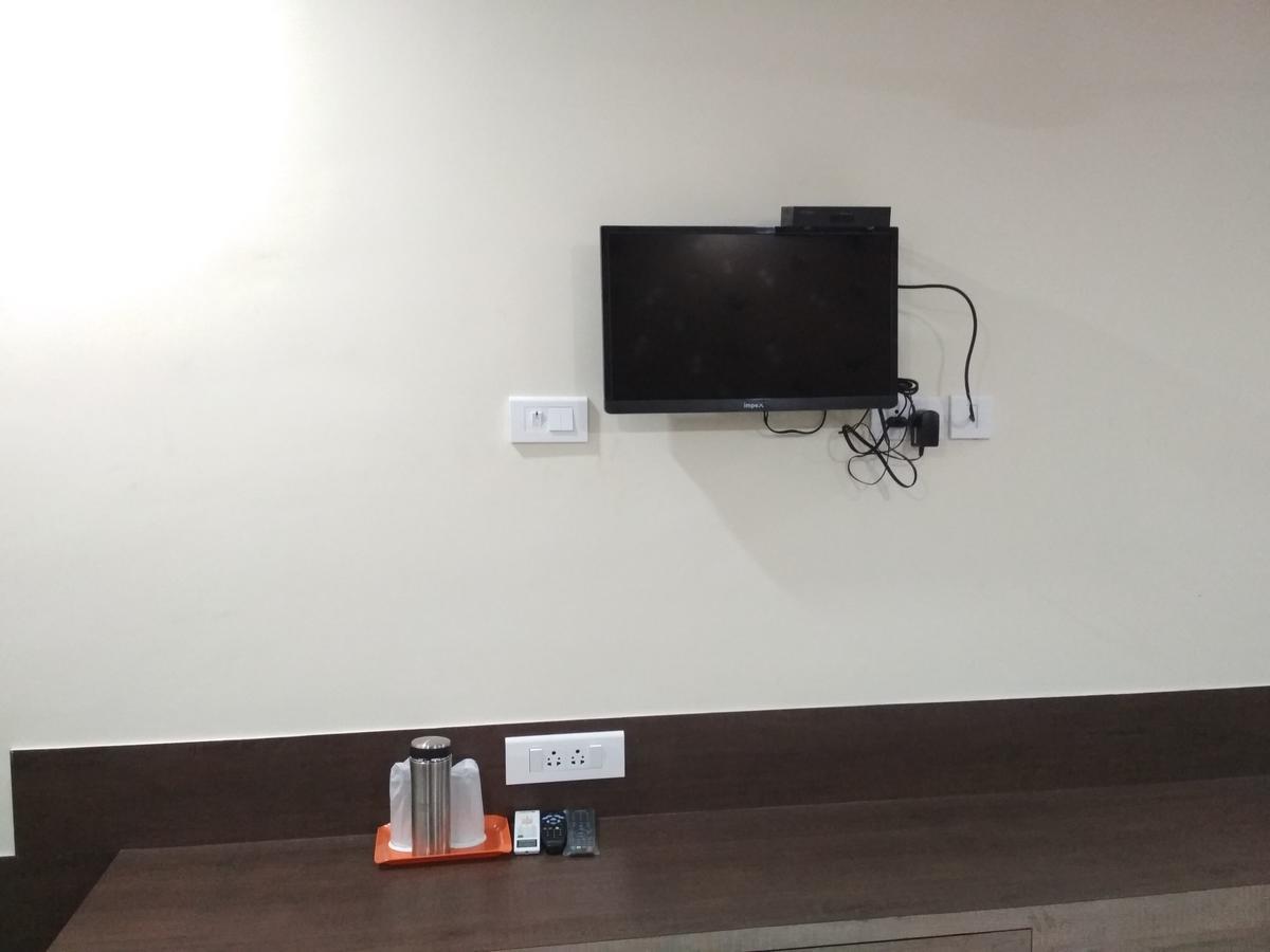 Hotel Rukmini Alwaye Zewnętrze zdjęcie